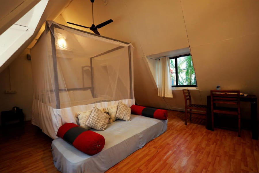 Pyramid Garden cottage AC